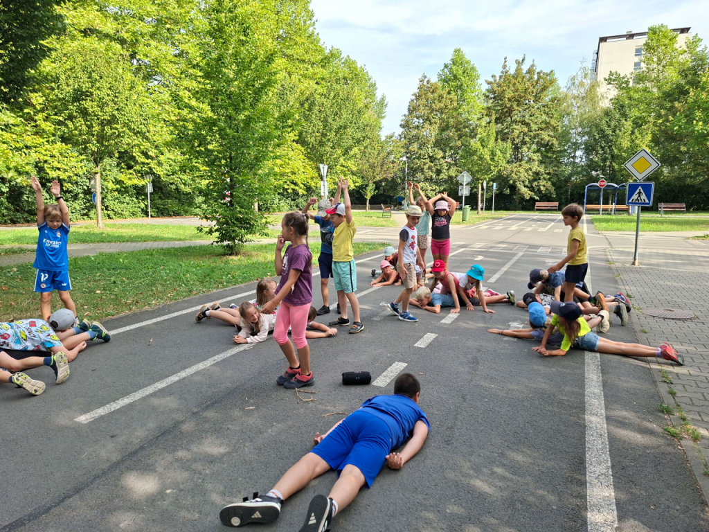 PT_08_10_03_002.jpg